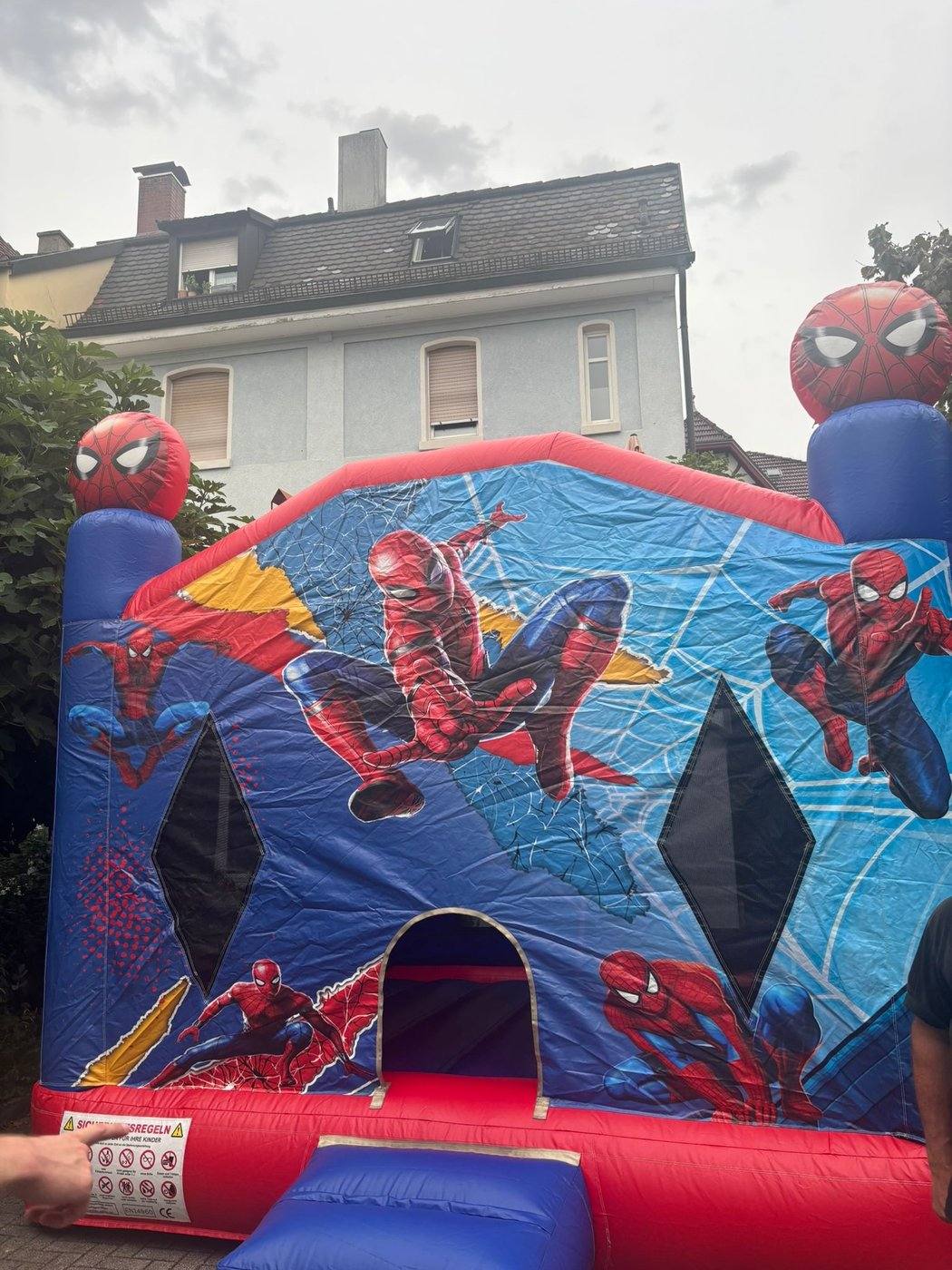 Hüpfburg Superheld mieten Offenburg